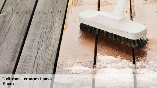 Nettoyage terrasse et pavé 69 Rhône  Balland élagueur paysagiste